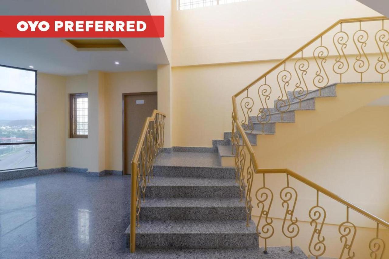 Spot On 82236 Aryan Home Stay Jhajra Экстерьер фото