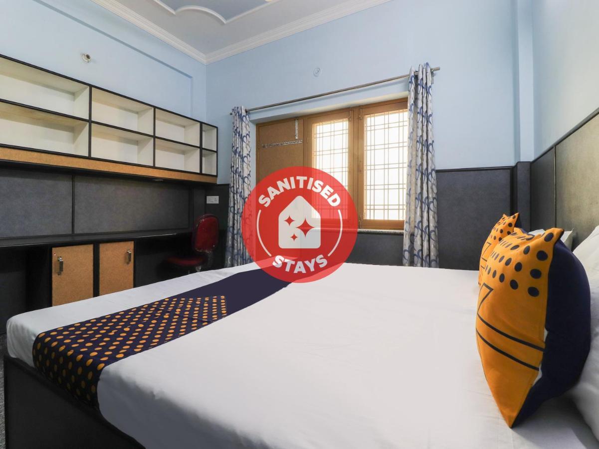 Spot On 82236 Aryan Home Stay Jhajra Экстерьер фото