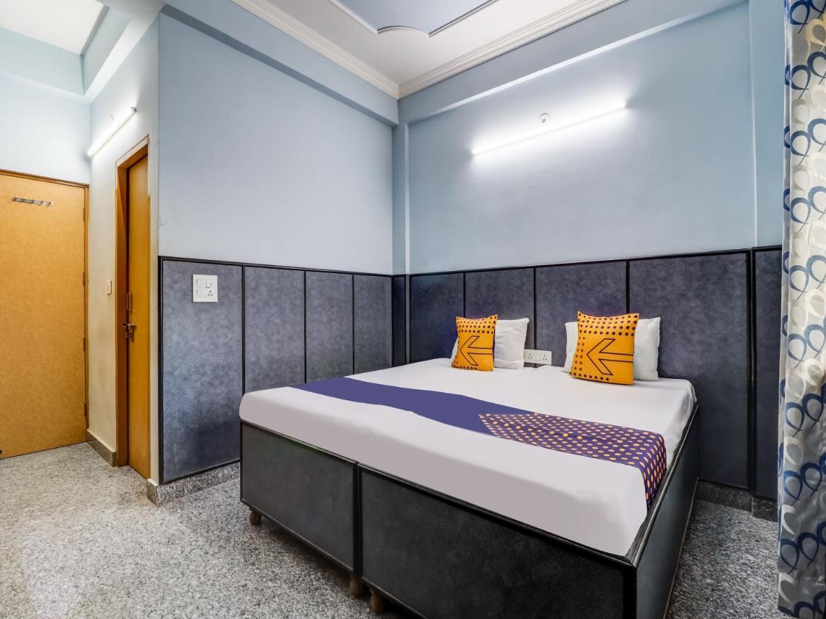 Spot On 82236 Aryan Home Stay Jhajra Экстерьер фото